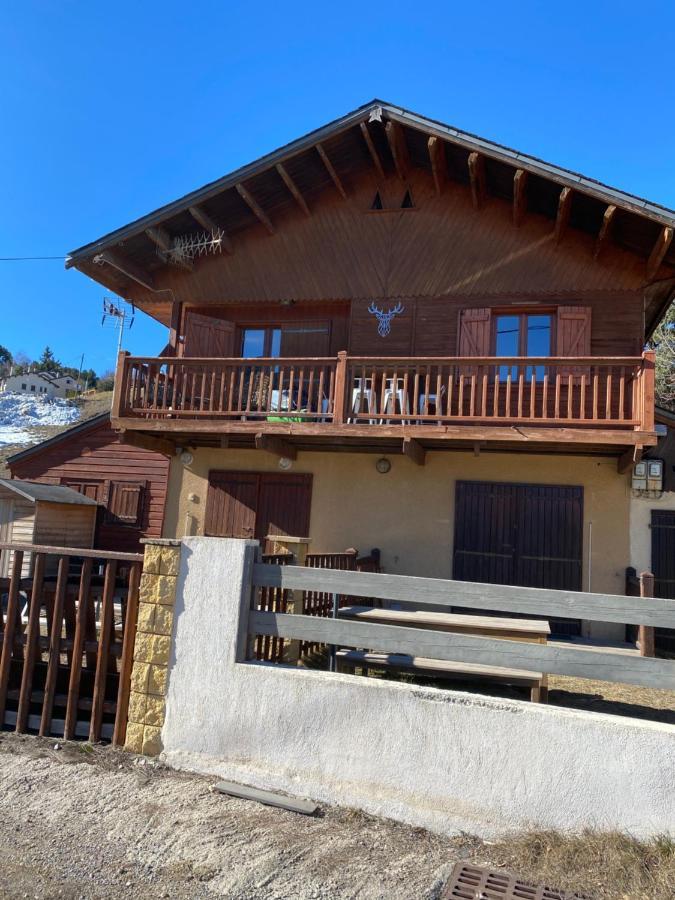 Chalet Au Pieds Des Pistes Le Cambre Aze Bolquere Exterior photo
